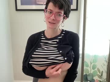 Cam for naomi_reah