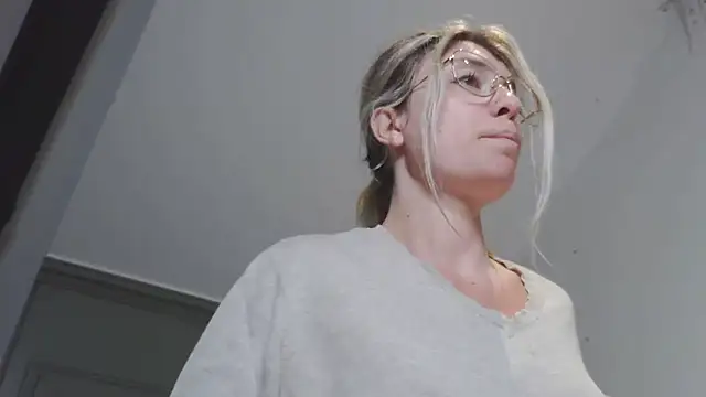 Stripchat Sex Cam for carlaaa