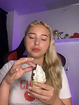 Stripchat Sex Cam for Irisweet_