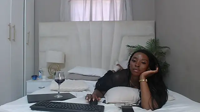 Stripchat Sex Cam for naughtyblackdolie