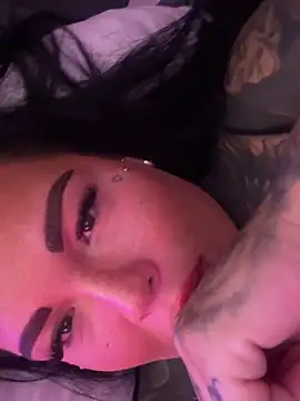 Stripchat Sex Cam for _MelinaCurves_