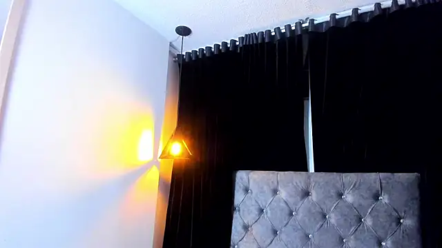 Stripchat Sex Cam for JulessCornett