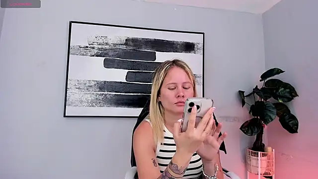 Stripchat Sex Cam for stefanny_ruiz_