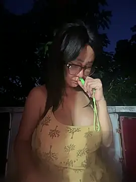 Stripchat Sex Cam for sweetieme
